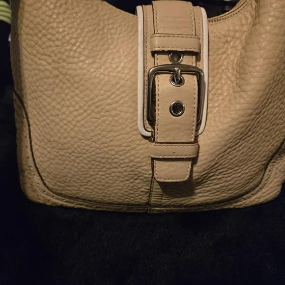 Coach Vintage Tan Pebble Leather Hobo Bag #5054 - Picture 3 of 15